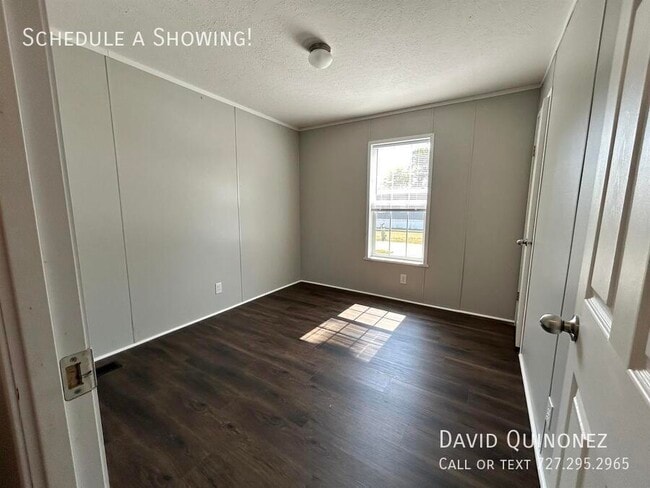 Foto del edificio - 5710 Kelso-