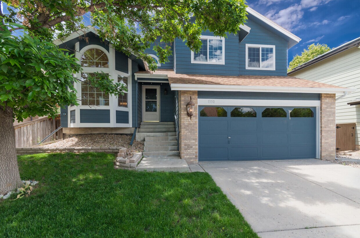 Primary Photo - 1350 Knollwood Way