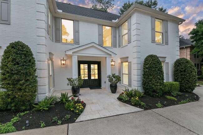 Foto del edificio - 2323 Pine Bend Dr