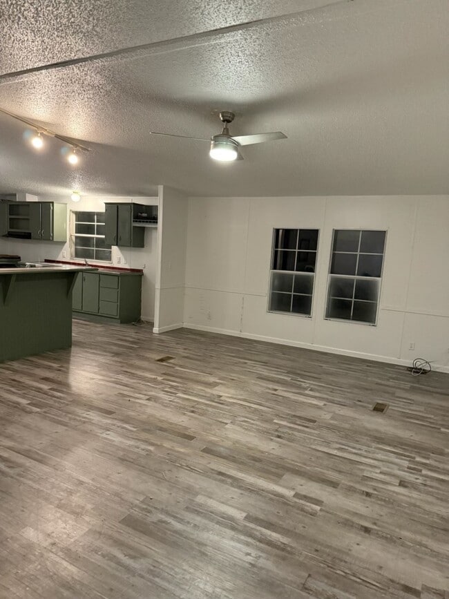 Building Photo - 8844 Congo Ln