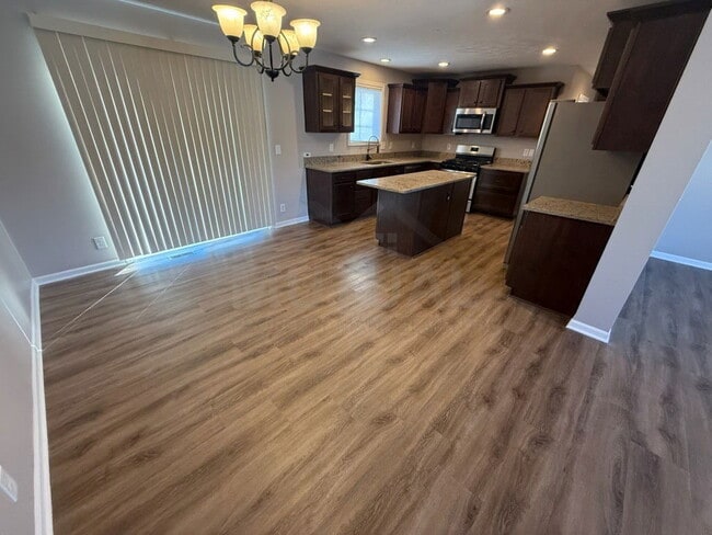 Foto del edificio - 1113 Tartan Ln