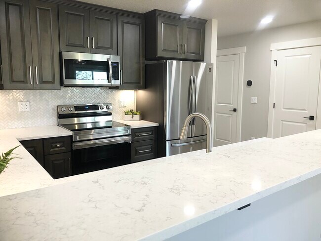Building Photo - 88280 Jameson Way