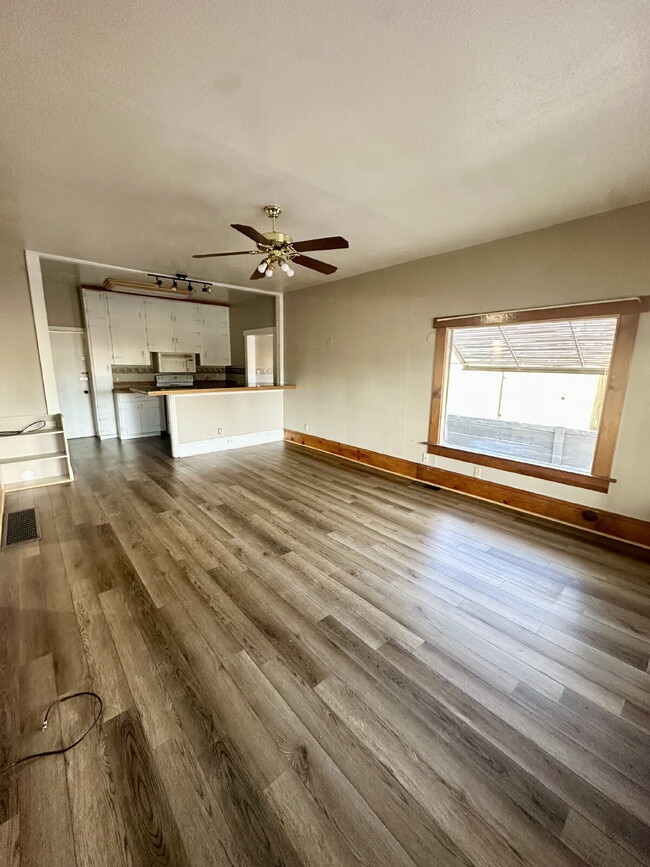 Building Photo - 2610 Snyder Ave