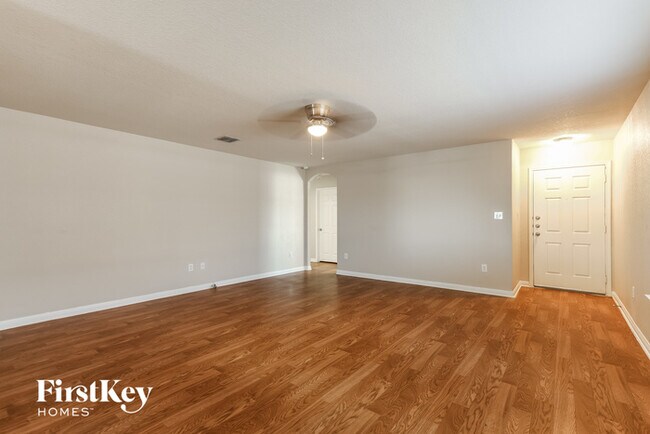 Building Photo - 11227 Pecan Canyon