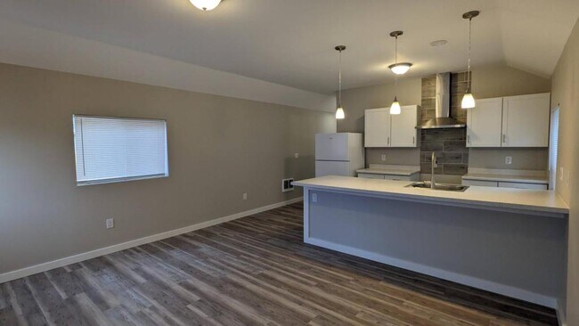 Building Photo - 3973 Hayesville Dr NE