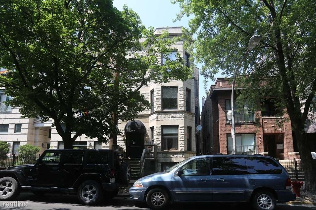 Foto principal - 852 W Buckingham Pl