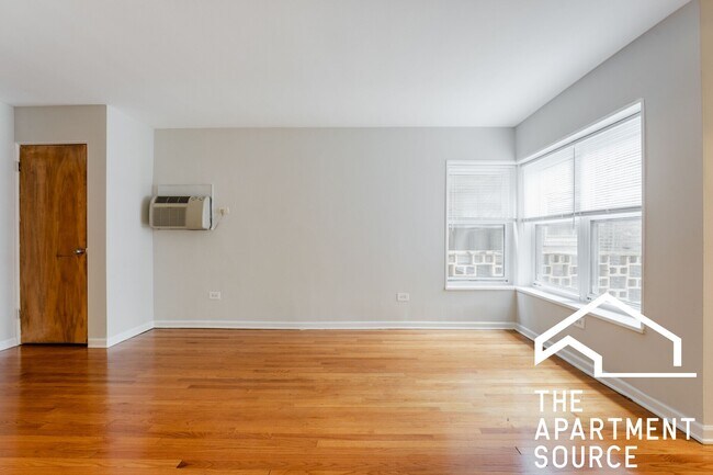 Foto del edificio - 6535 N Mozart St