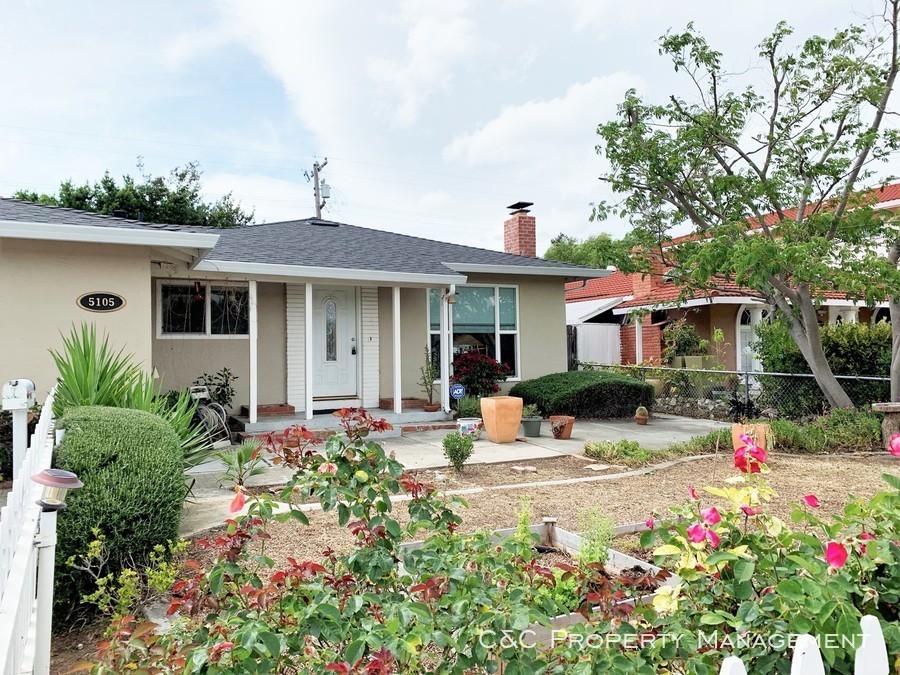 Foto principal - Spacious 3 Bedroom Home in Cambrian Park