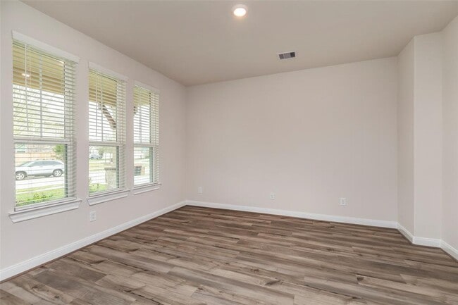 Building Photo - 20110 Kyle Canyon Dr