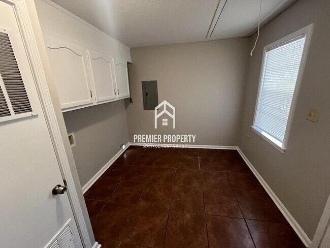 Foto del edificio - 5331 Haleville Rd