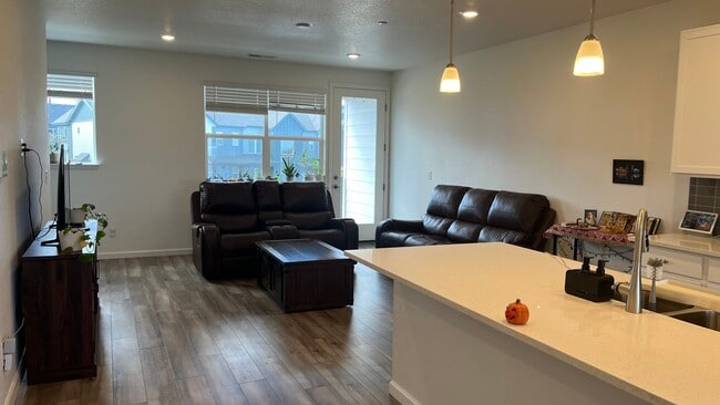 Living Room - 6964 Merseyside Ln