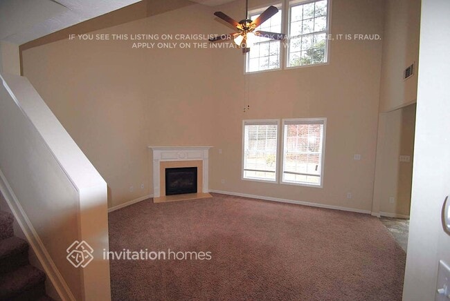 Building Photo - 1221 Pine Acre Dr NE