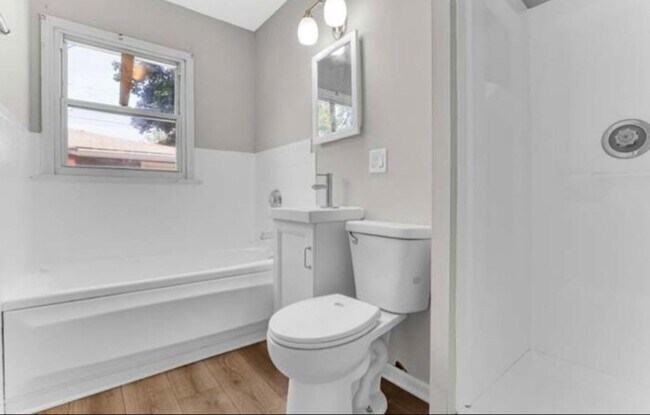 Foto del edificio - 2320 170th St