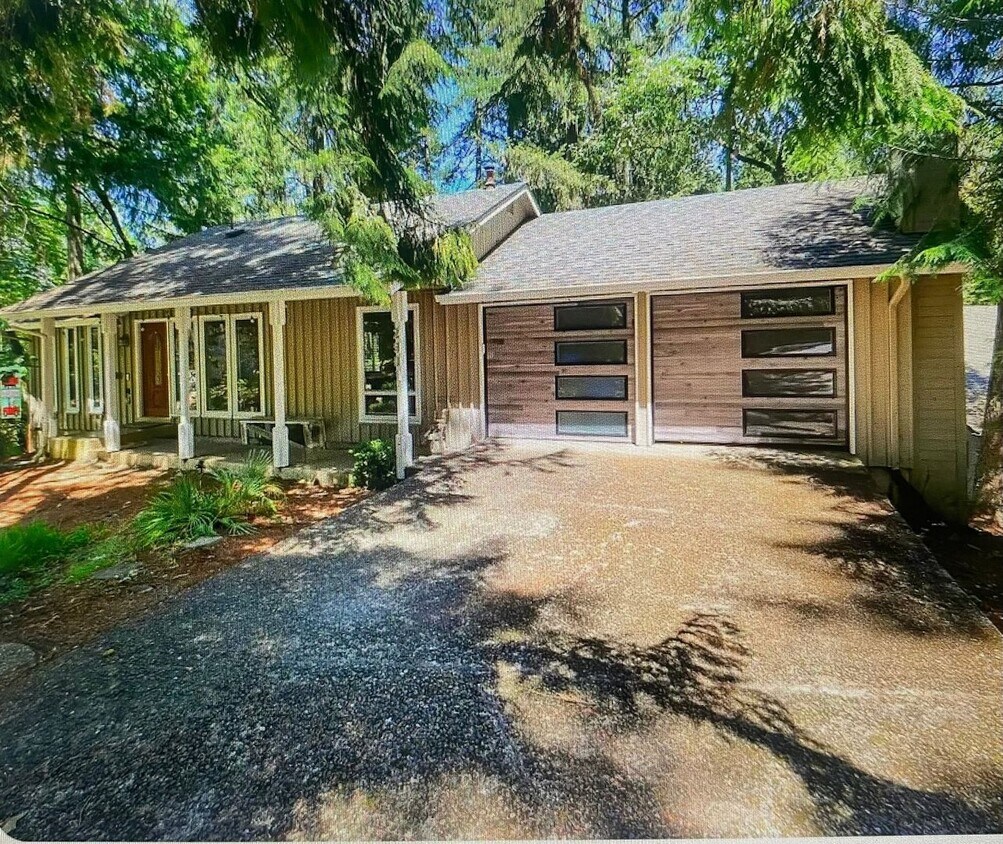 Foto principal - Spacious 3BR House in Eugene