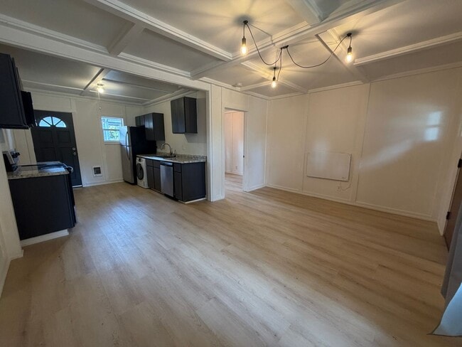 Foto del edificio - 595-595 Highland Ave NE