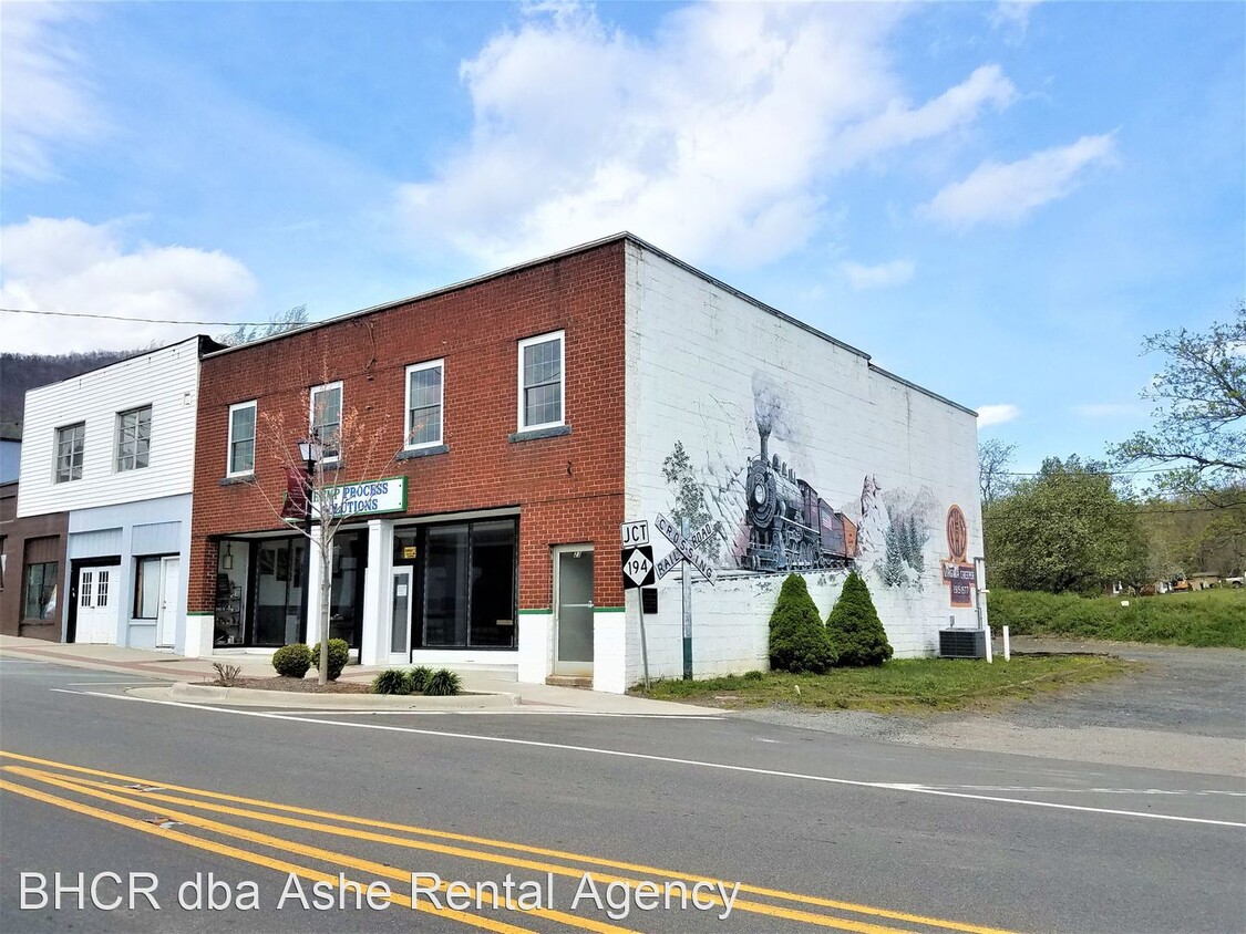 Primary Photo - 23 E 2nd St