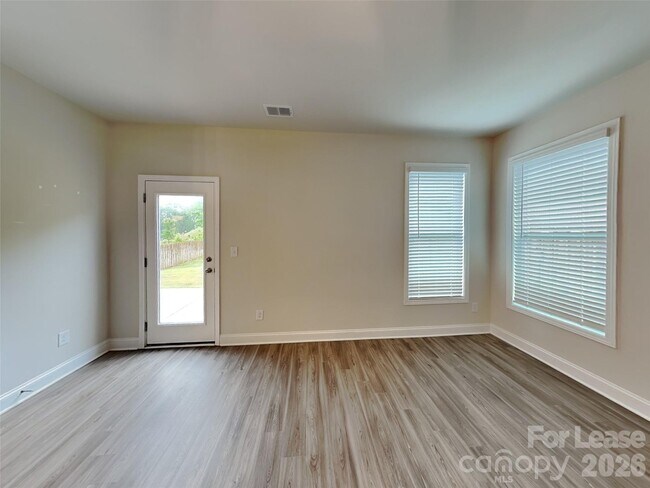 Building Photo - 148 Kingshall Rd