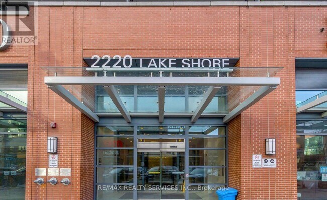 Building Photo - 2220-L2220 Lake Shore Blvd W