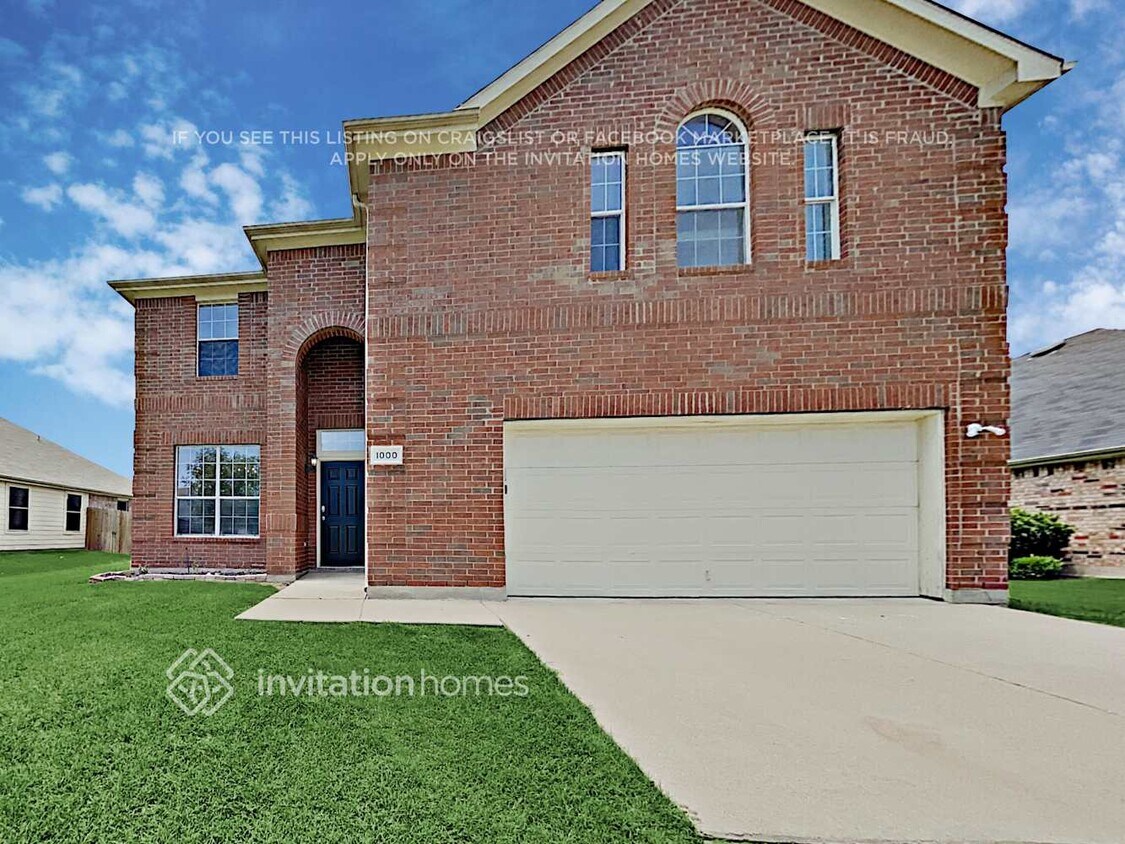 Foto principal - 1000 Pebblecreek Dr