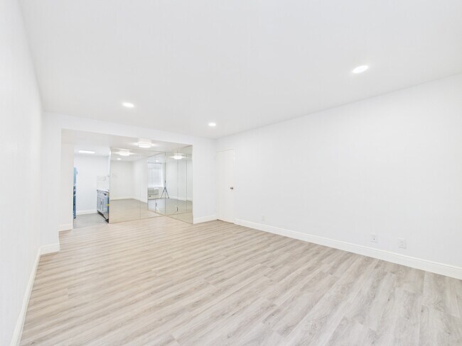Building Photo - 7510 Hornwood Dr