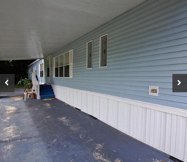 Foto del edificio - 7610 Plumwood Dr