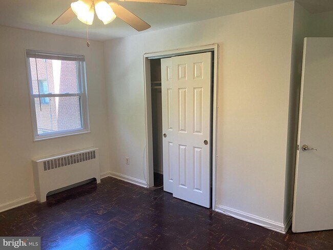 Building Photo - 610 Kennebec Ave
