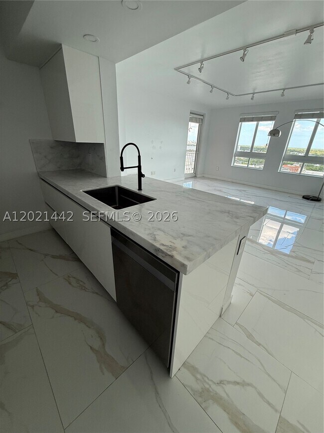 Foto del edificio - 7350 SW 89th St