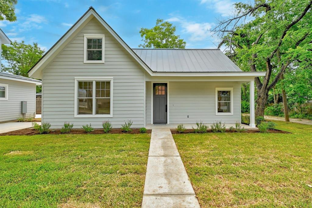Foto principal - 3705 Jackson Ave