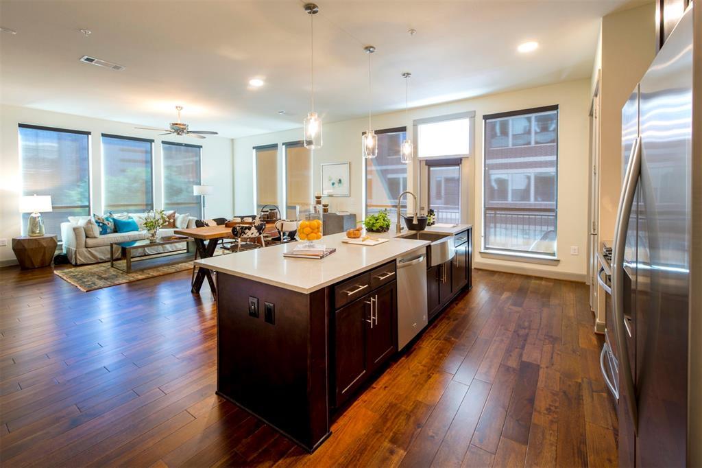 Foto principal - 2770 Summer St