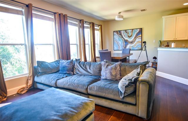 Building Photo - 2600 Piazza Ct