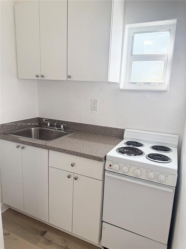 Foto del edificio - 840 NW 10th St