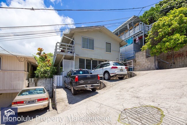 Building Photo - 2057 10th Ave