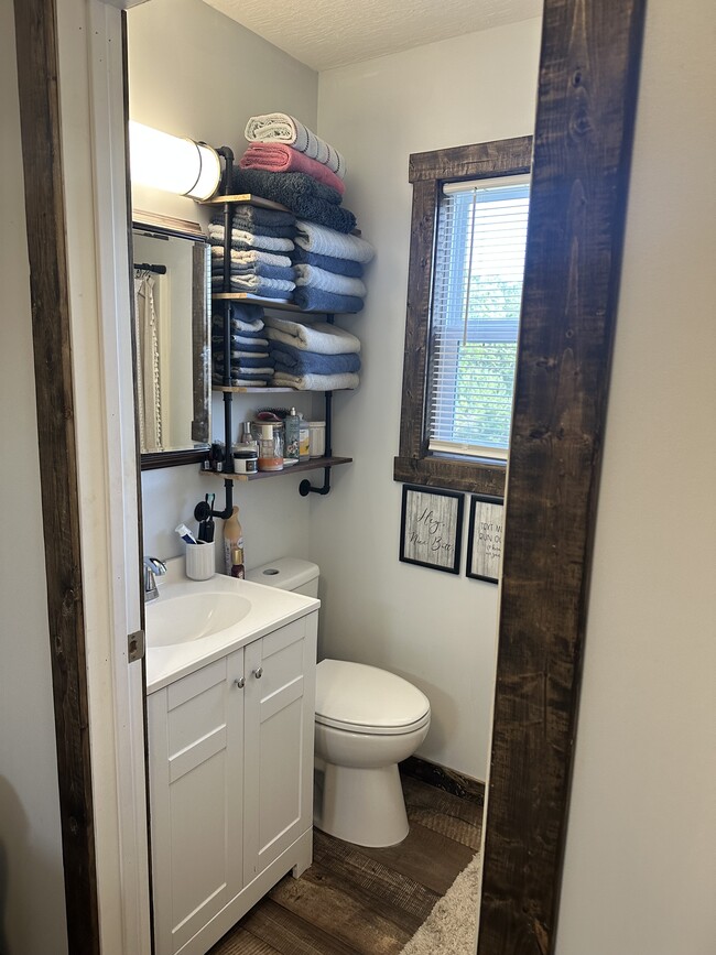 Building Photo - 787 Spangenburg Rd