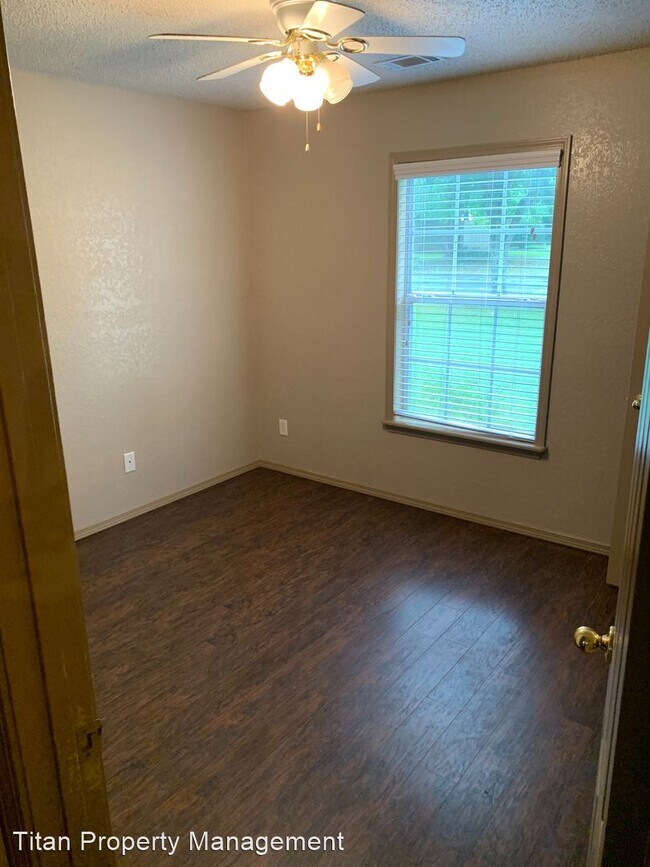 Foto del edificio - 3 br, 2 bath House - 808 Tee St.