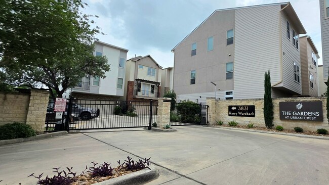 Building Photo - 3831 Harry Wurzbach Rd