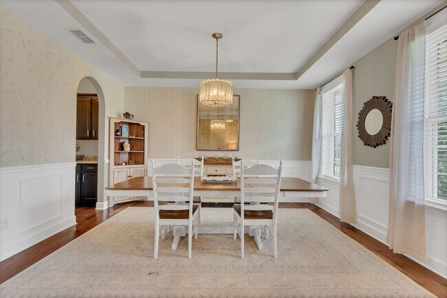Building Photo - 1060 Harvey Springs Dr