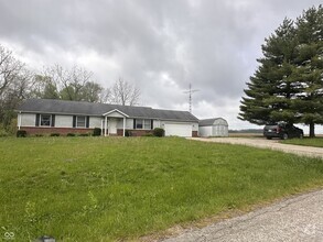 Building Photo - 243 W Co Rd 650 N