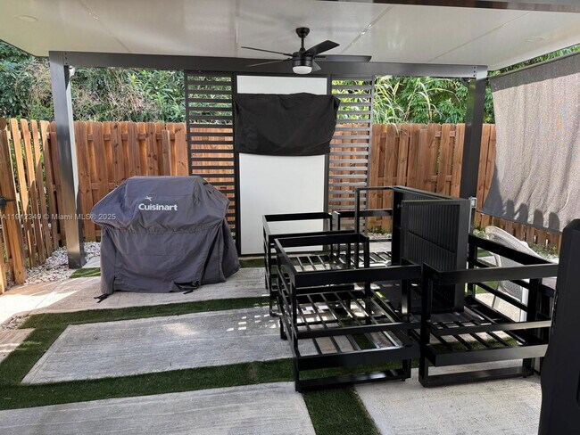 Foto del edificio - 13150 SW 233rd St