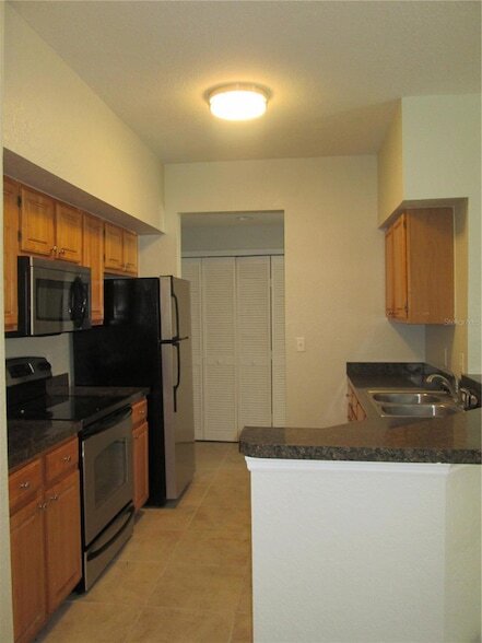 Foto del edificio - 5957 Westgate Dr