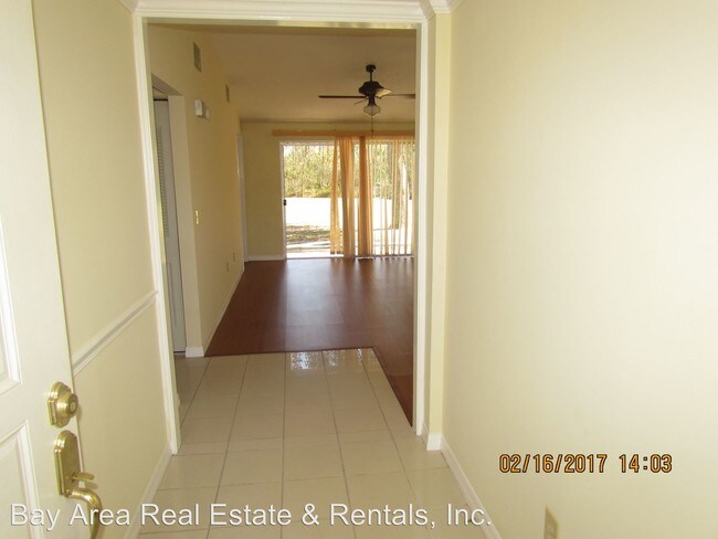 Foto del edificio - 3279 Fox Lake Dr