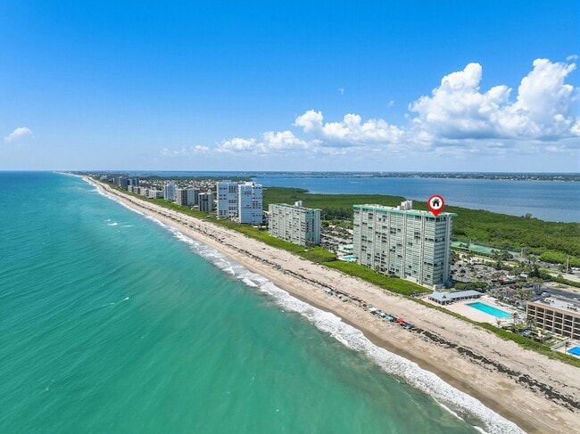 Foto del edificio - 9900 S Ocean Dr
