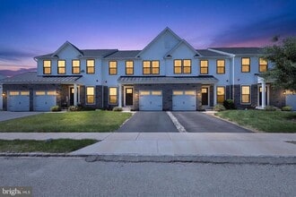 Building Photo - 8005 Milltown Cir