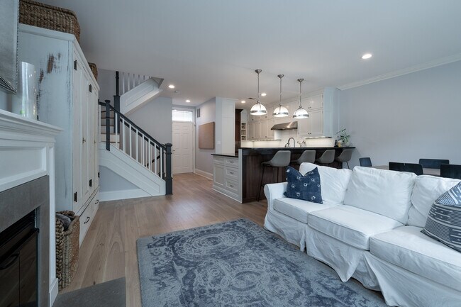 Foto del edificio - 339 W Webster Ave