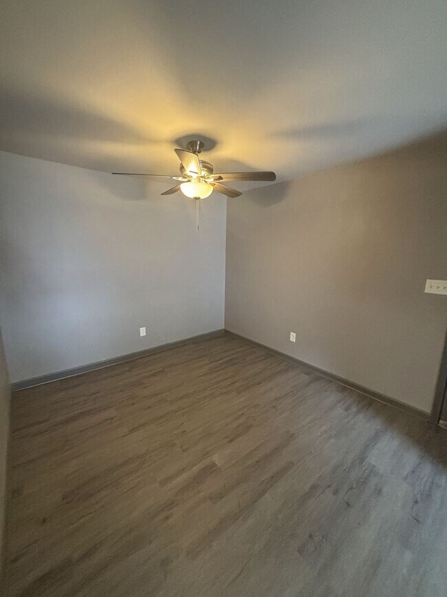 Foto del edificio - 2 Bed 2 Bath zoned for Homewood City schools