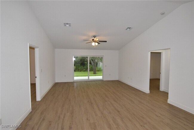 Building Photo - 5289 Caputo Ave