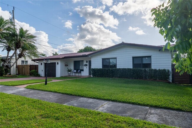 Foto del edificio - 17901 SW 92nd Ct