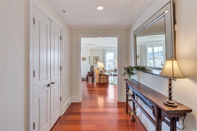 Foto del edificio - 210 10th St NE