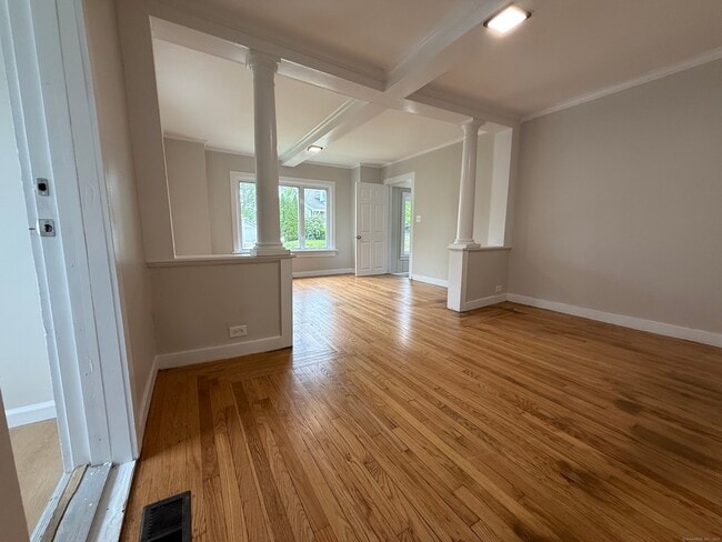 Building Photo - 111 Fort Hale Rd