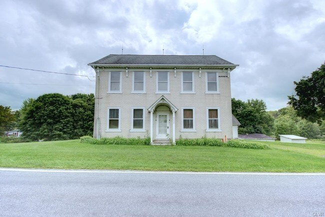 Building Photo - 6835 Saegersville Rd