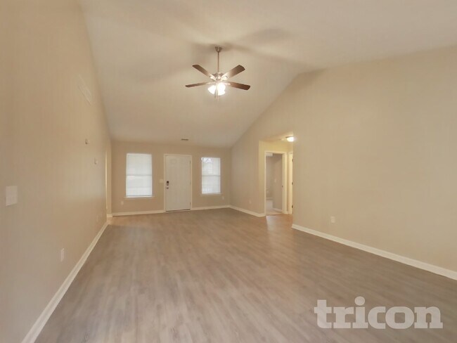 Foto del edificio - 3710 Michaels Creek Way